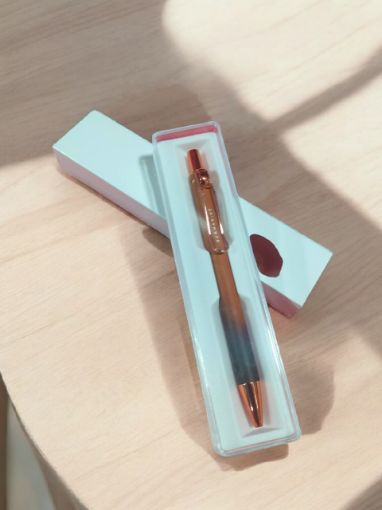 Picture of ROSE GOLD BALL PEN.